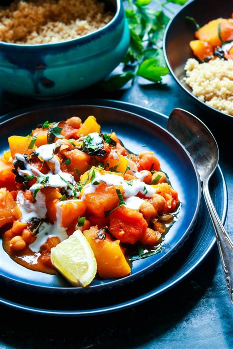 How does Moroccan Vegetable Stew 1 fit into your Daily Goals - calories, carbs, nutrition