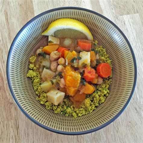 How does Morrocan Veg Stew w/ Couscous (4624.0) fit into your Daily Goals - calories, carbs, nutrition