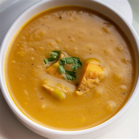 How does Mulligatawny Soup fit into your Daily Goals - calories, carbs, nutrition