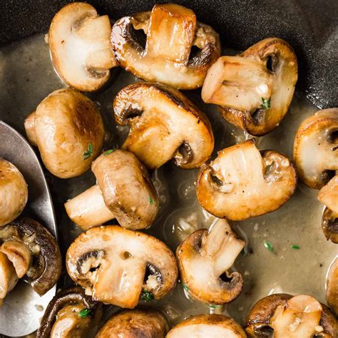 How does Mushroom Button Sauteed Plain Sliced 1/8