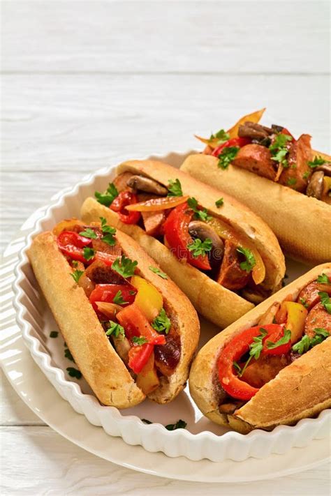 How does Mushroom Pepper Hoagies fit into your Daily Goals - calories, carbs, nutrition