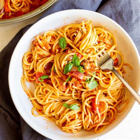 How does Mushroom Pepperoni Marinara Pasta fit into your Daily Goals - calories, carbs, nutrition