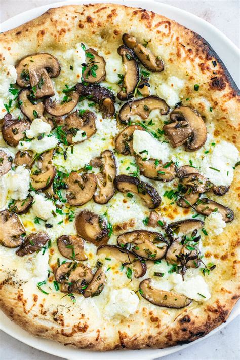 How does Mushroom Pizza, 7