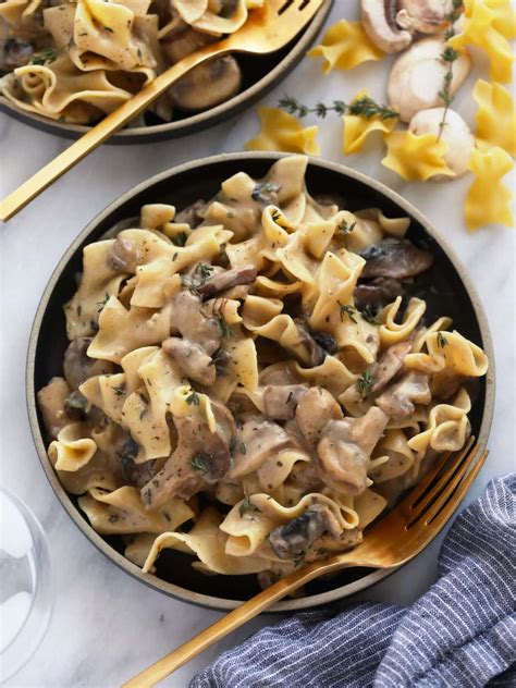 How does Mushroom Portobello Stroganoff fit into your Daily Goals - calories, carbs, nutrition