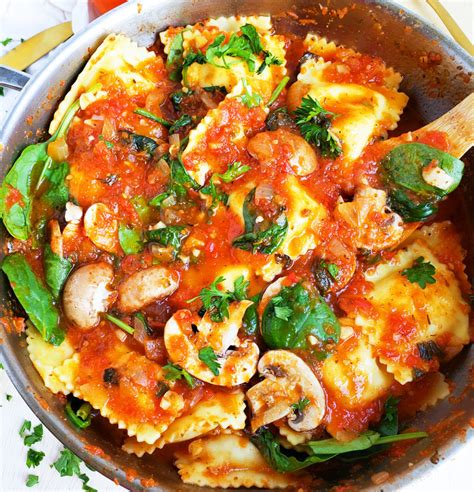 How does Mushroom Ravioli in Tomato Basil Sauce fit into your Daily Goals - calories, carbs, nutrition