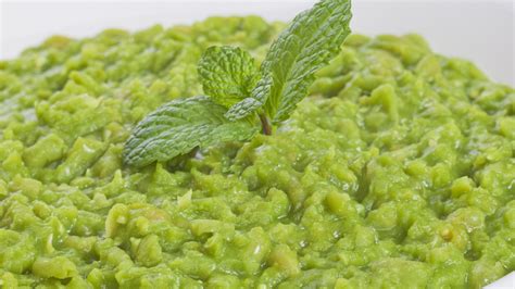 How does Mushy Peas fit into your Daily Goals - calories, carbs, nutrition