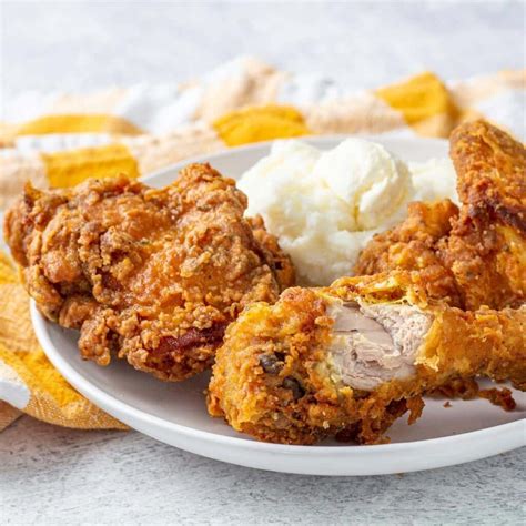 How does Mustard Fried Chicken fit into your Daily Goals - calories, carbs, nutrition