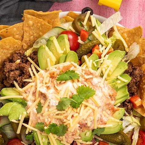 How does Nachos Salad fit into your Daily Goals - calories, carbs, nutrition