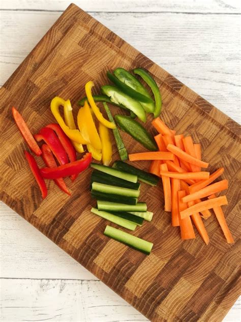 How does Natural Vegetable Sticks fit into your Daily Goals - calories, carbs, nutrition