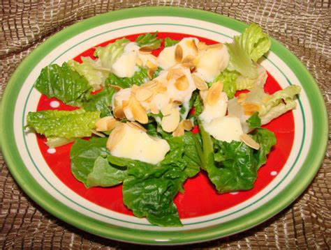 How does New York Apple Salad Plate-OCC fit into your Daily Goals - calories, carbs, nutrition