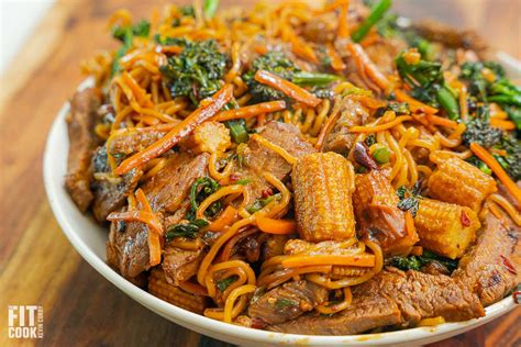 How does Noodle Bowl Beef Bone Stock fit into your Daily Goals - calories, carbs, nutrition