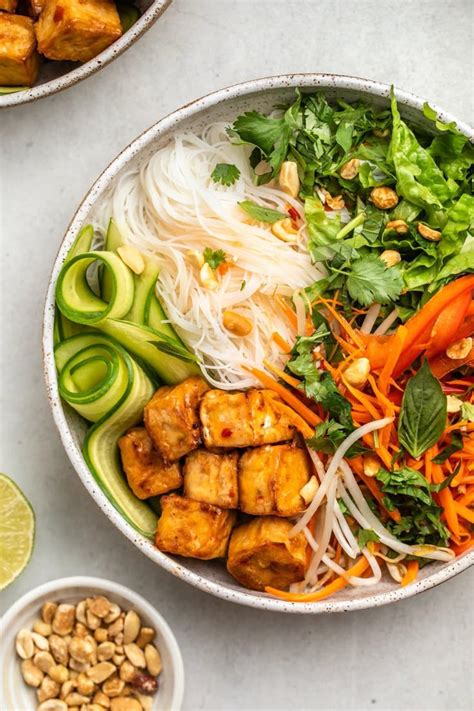 How does Noodle Bowl Vegetable Blend #4 fit into your Daily Goals - calories, carbs, nutrition