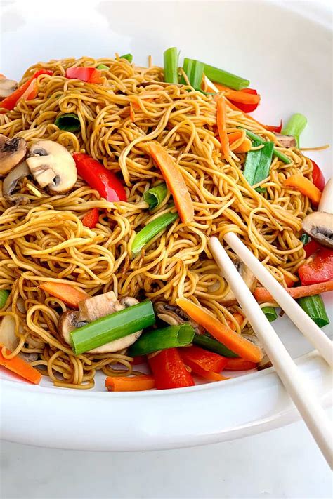 How does Noodle Lo Mein Frzn Cooked Basic Method 3 oz fit into your Daily Goals - calories, carbs, nutrition