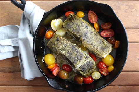 How does Nori-Crusted Halibut fit into your Daily Goals - calories, carbs, nutrition