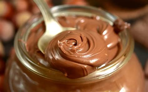 How does Nutella fit into your Daily Goals - calories, carbs, nutrition