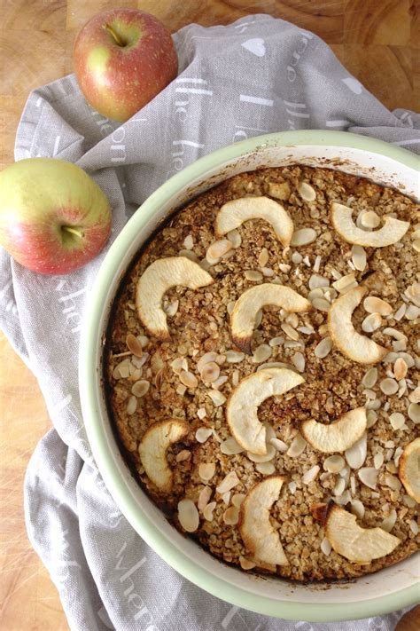 How does Oatmeal Express - Baked Apple fit into your Daily Goals - calories, carbs, nutrition