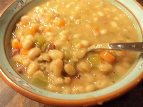 How does Old Fashion Bean Soup fit into your Daily Goals - calories, carbs, nutrition