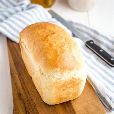 How does Old Fashioned Bread fit into your Daily Goals - calories, carbs, nutrition