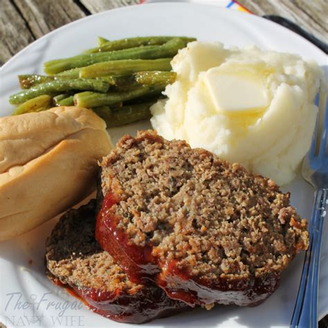 How does Old Fashioned Meat Loaf with Gravy fit into your Daily Goals - calories, carbs, nutrition