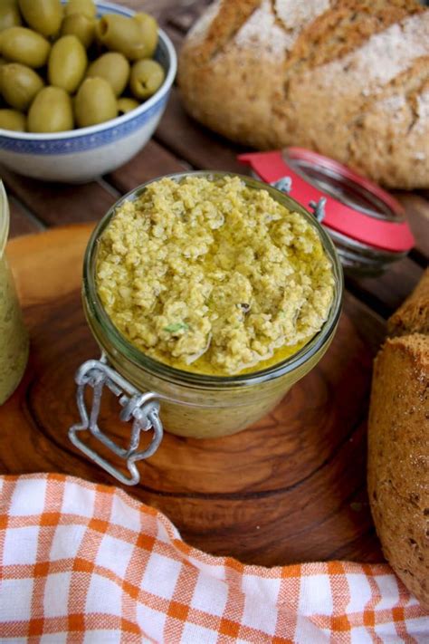 How does Olive Tapenade fit into your Daily Goals - calories, carbs, nutrition