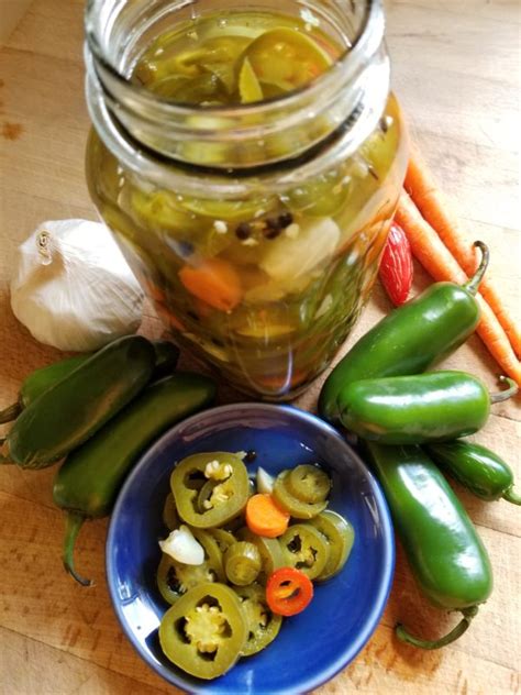 How does Onion Red Pickled Lemon Juice Jalapeno 1 oz fit into your Daily Goals - calories, carbs, nutrition