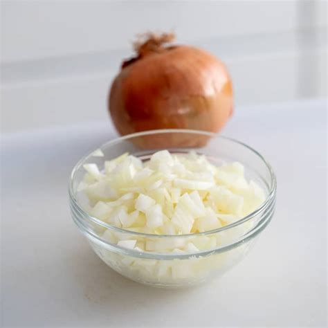 How does Onion White Diced 1/4