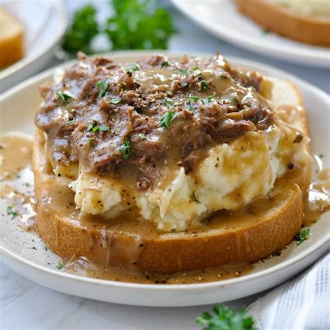 How does Open Face Hot Beef Sandwich fit into your Daily Goals - calories, carbs, nutrition