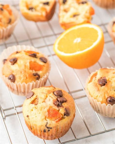 How does Orange Muffins fit into your Daily Goals - calories, carbs, nutrition