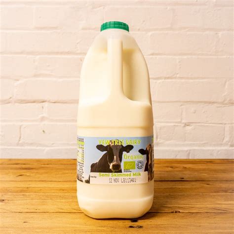 How does Organic Semi Skimmed Milk fit into your Daily Goals - calories, carbs, nutrition