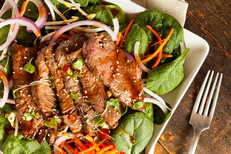 How does Oriental Beef Salad fit into your Daily Goals - calories, carbs, nutrition