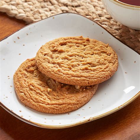 How does Otis Spunkmeyer 3-Pack Peanut Butter Cookie fit into your Daily Goals - calories, carbs, nutrition