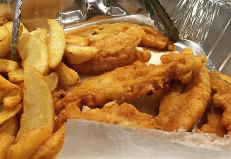 How does Pale Ale Fish and Chips fit into your Daily Goals - calories, carbs, nutrition