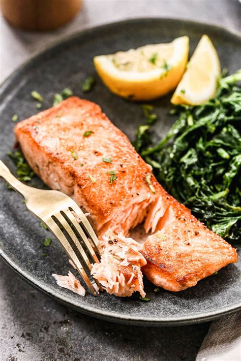 How does Pan Seared Salmon fit into your Daily Goals - calories, carbs, nutrition