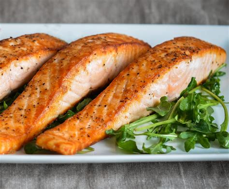 How does Pan-Seared Salmon & Potato-Pea Puree fit into your Daily Goals - calories, carbs, nutrition