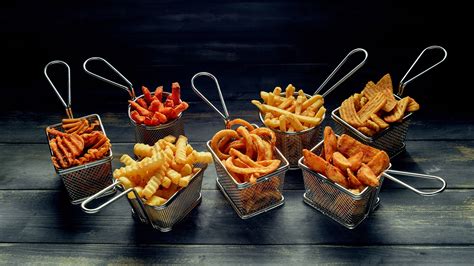 How does Pandinis French Fries Side fit into your Daily Goals - calories, carbs, nutrition