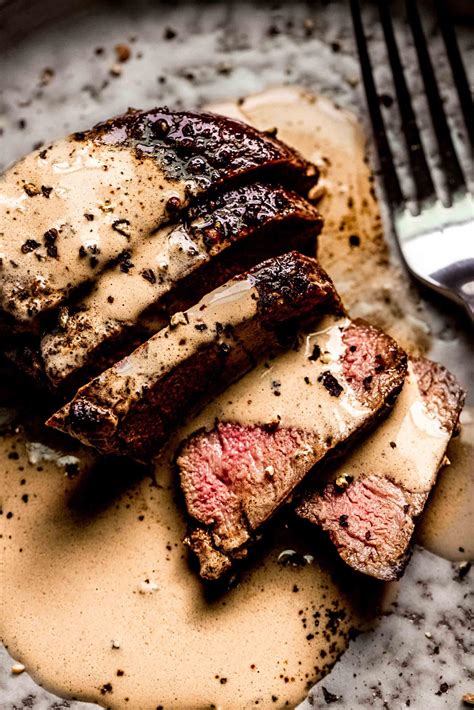How does Pandinis Sand Labretti Peppercorn Steak fit into your Daily Goals - calories, carbs, nutrition