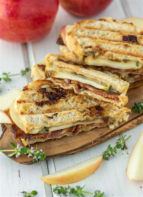 How does Panini Sweet Applewood Bacon Cheddar Sourdough fit into your Daily Goals - calories, carbs, nutrition