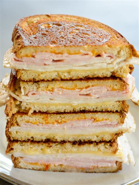 How does Panini Turkey Ham & Swiss Honey Mustard Pita fit into your Daily Goals - calories, carbs, nutrition