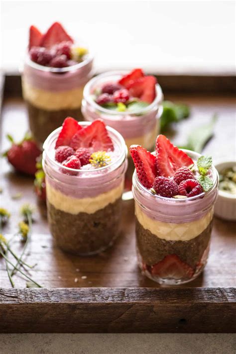 How does Parfait 9 oz Chocolate Chia Pudding & Cherry fit into your Daily Goals - calories, carbs, nutrition