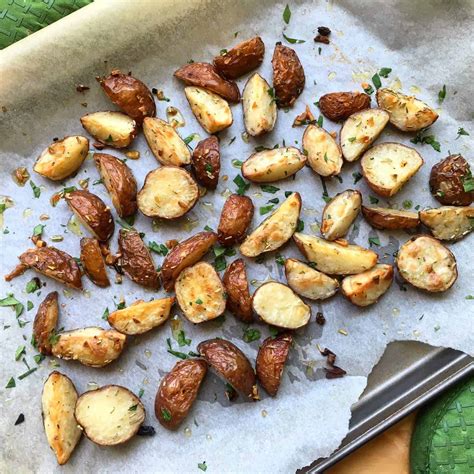 How does Parsley Red Potatoes fit into your Daily Goals - calories, carbs, nutrition