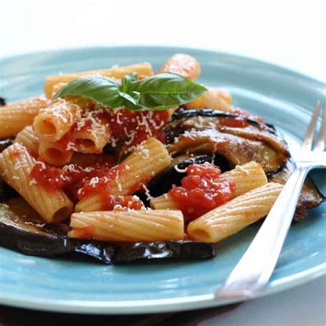 How does Pasta Melanzana fit into your Daily Goals - calories, carbs, nutrition