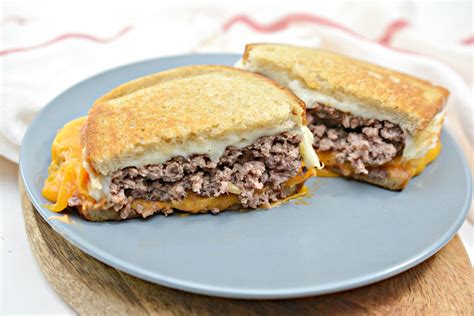 How does Patty Melt fit into your Daily Goals - calories, carbs, nutrition