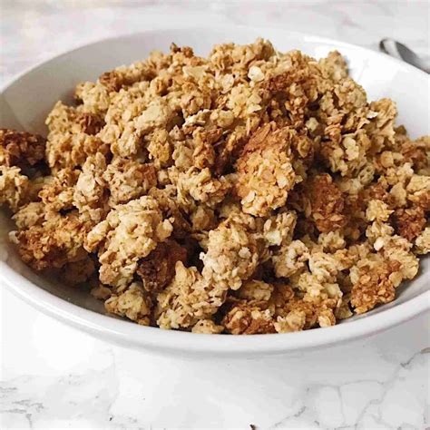 How does Peanut Butter Granola fit into your Daily Goals - calories, carbs, nutrition