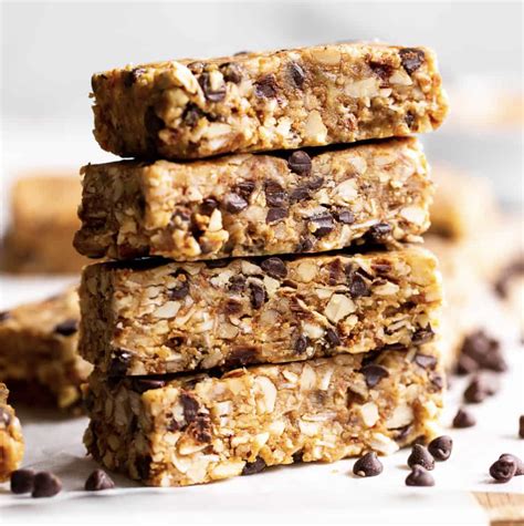 How does Peanut Butter Nut Bars fit into your Daily Goals - calories, carbs, nutrition