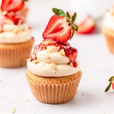 How does Peanut Butter and Jelly Cupcakes fit into your Daily Goals - calories, carbs, nutrition