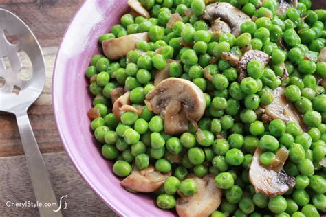 How does Peas and Mushrooms fit into your Daily Goals - calories, carbs, nutrition