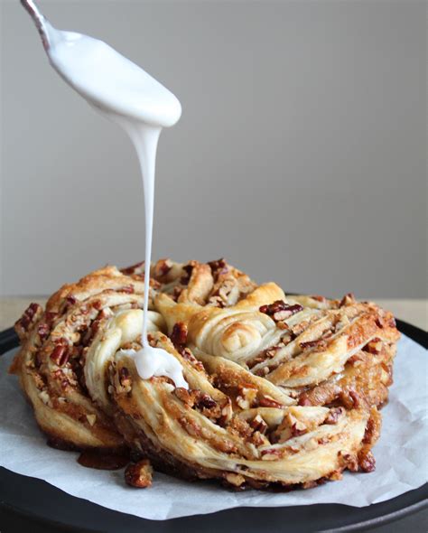 How does Pecan Braid fit into your Daily Goals - calories, carbs, nutrition