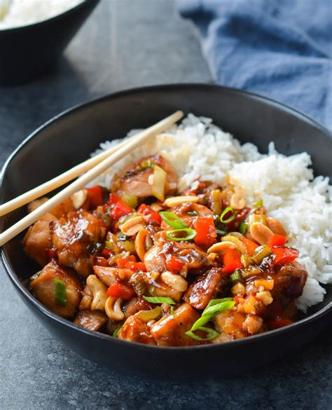 How does Peking Plate Kung Pao Chicken fit into your Daily Goals - calories, carbs, nutrition