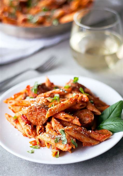 How does Penne, Hot Sausage (Bostwick) fit into your Daily Goals - calories, carbs, nutrition