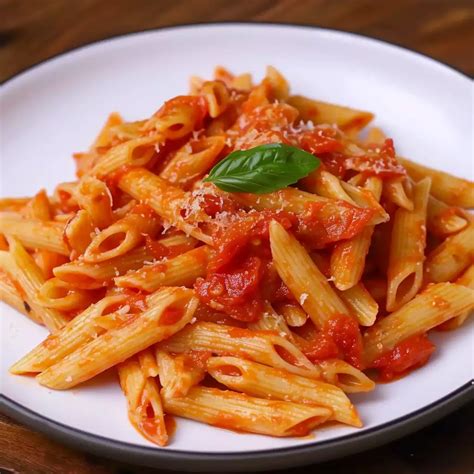 How does Penne Pasta with Tomatoes & Gorgonzola fit into your Daily Goals - calories, carbs, nutrition